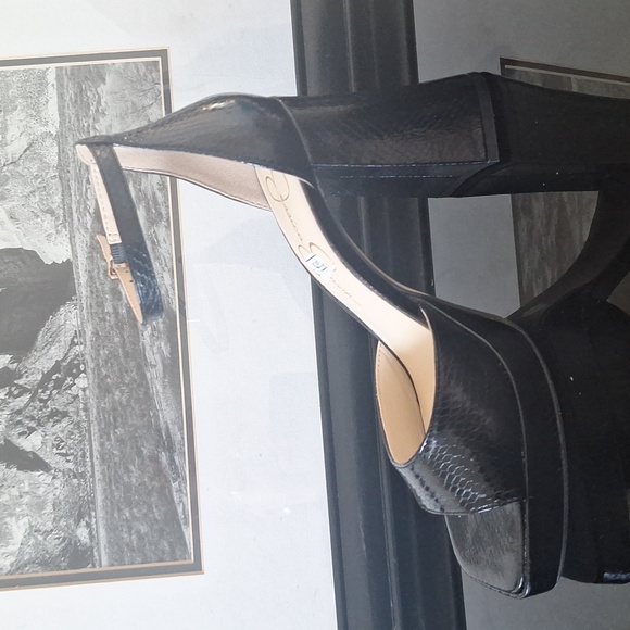 Beautiful  Jessica Simpson Lollah Square Toe Ankle Strap Pumps size 37 1/2M-38 - Picture 4 of 8